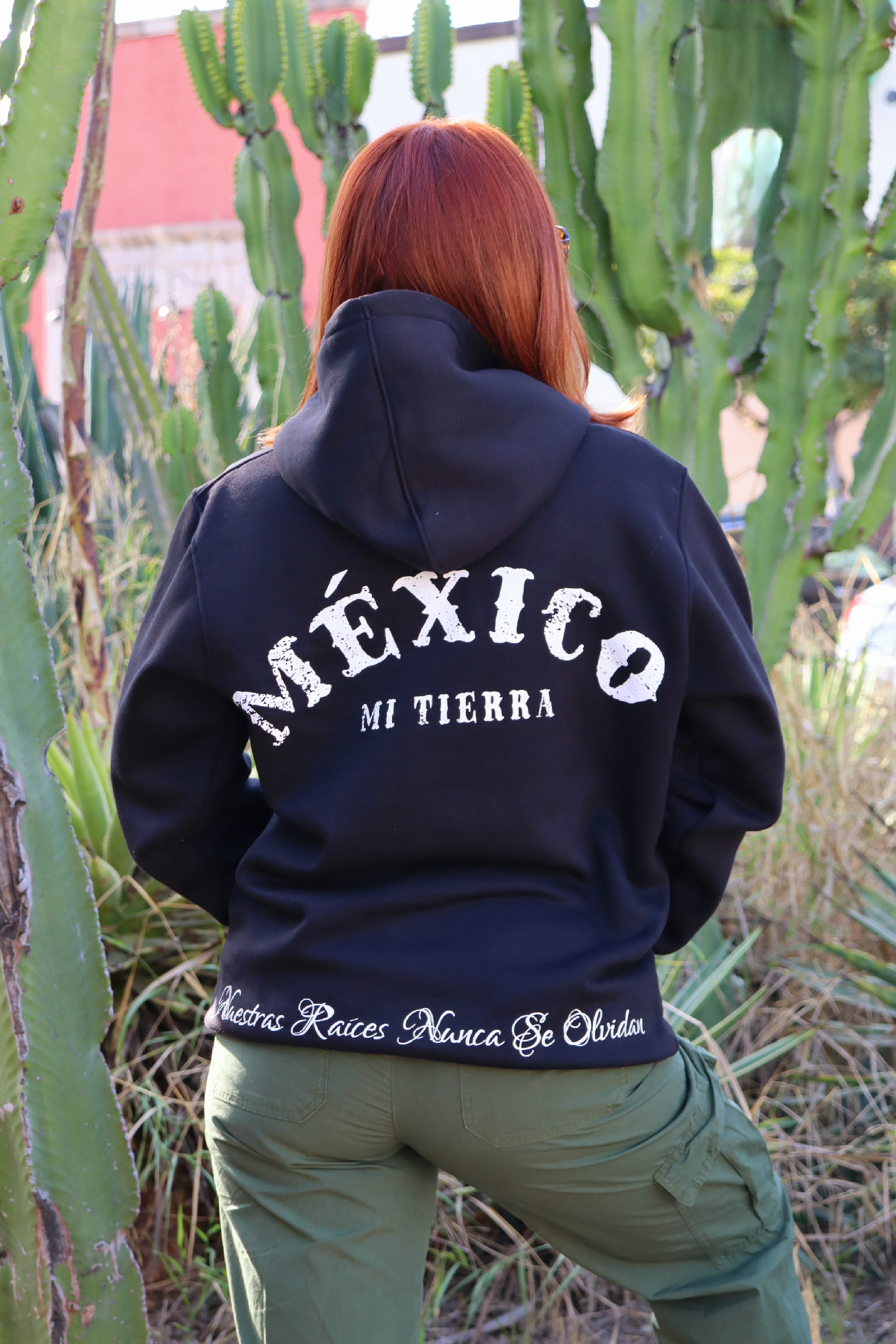 MEXERACION HOODIE IN BLACK